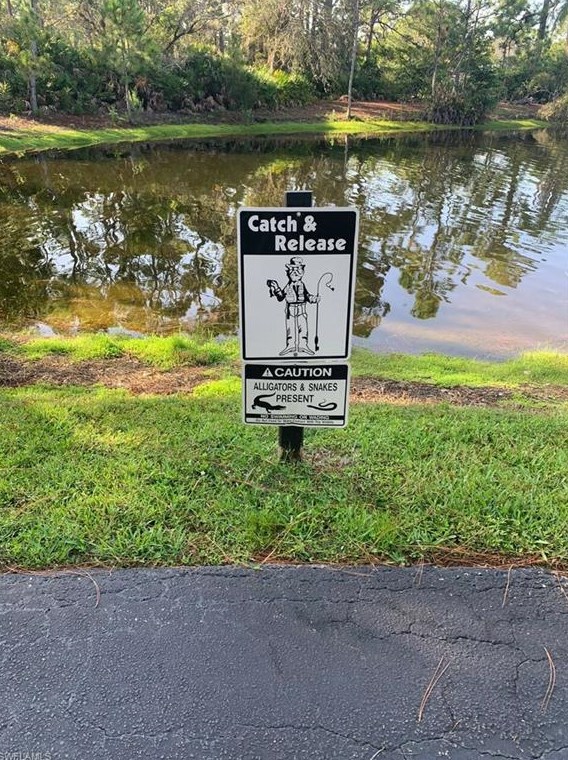 338 Carinosa Ct #18-8, Naples, FL 34110