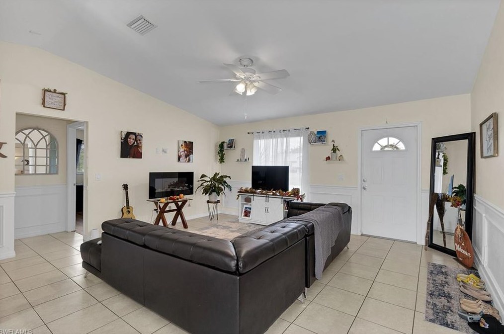 3812 13th St W, Lehigh Acres, FL 33971