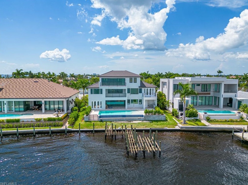 5735 Riverside Dr, Cape Coral, FL 33904-5952