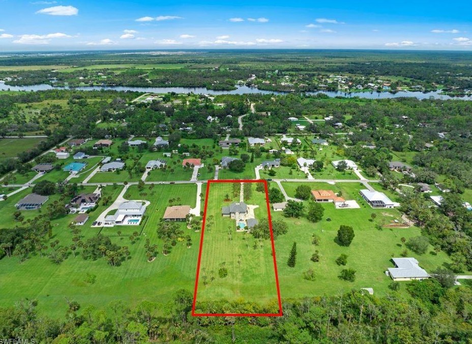 15630 Idalia Dr, Alva, FL 33920-3454