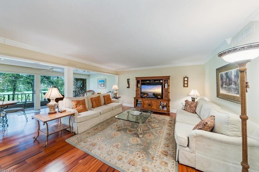 107 Wilderness Dr #210, Naples, FL 34105