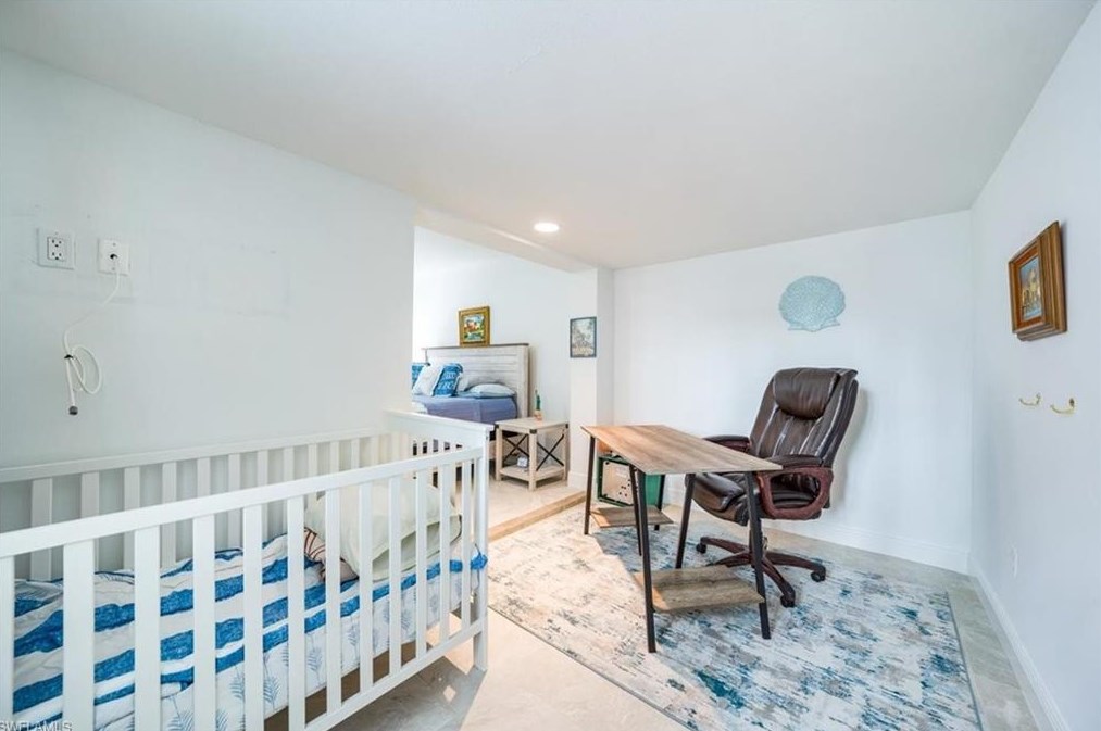 5458 Harbour Castle Dr, Fort Myers FL 33907-7844 exterior