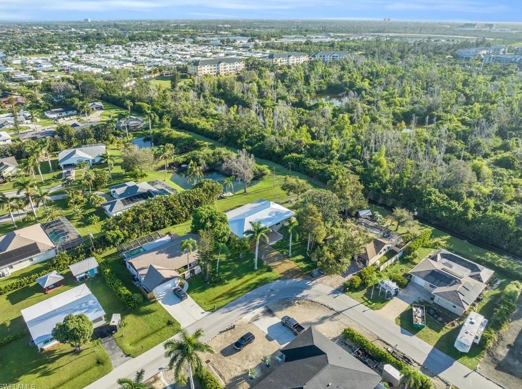 11250 Heidi Lee Ln, Fort Myers, FL 33908-4040