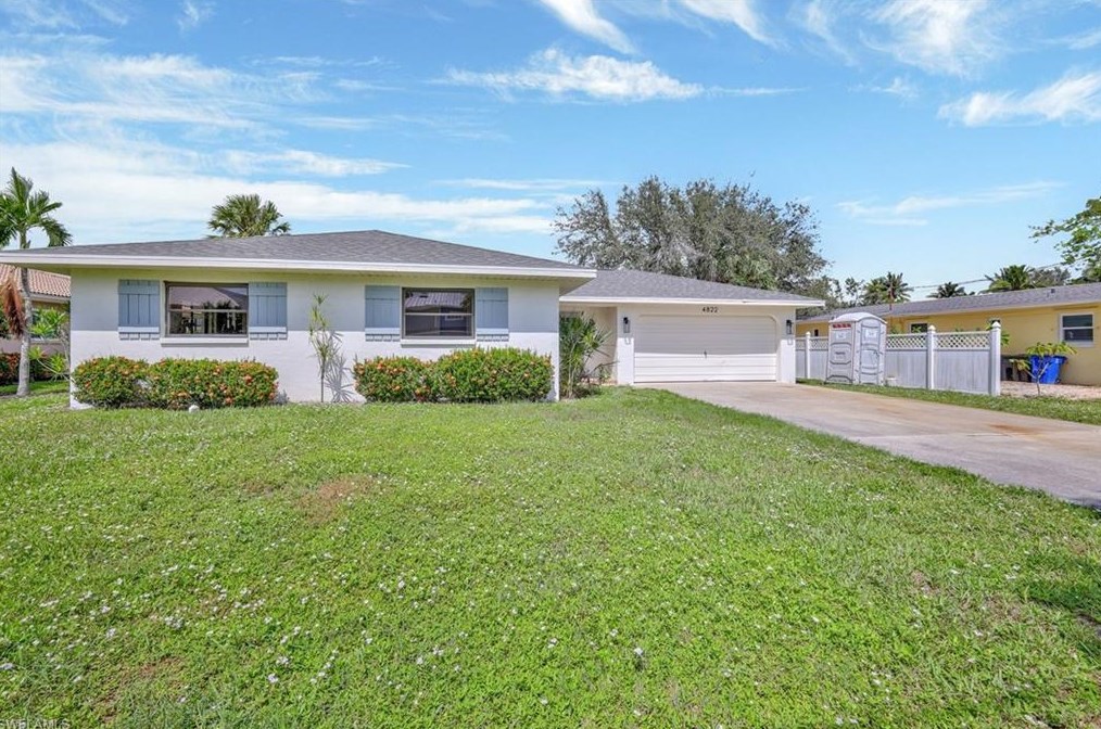 4822 Regal Dr, Bonita Springs, FL 34134