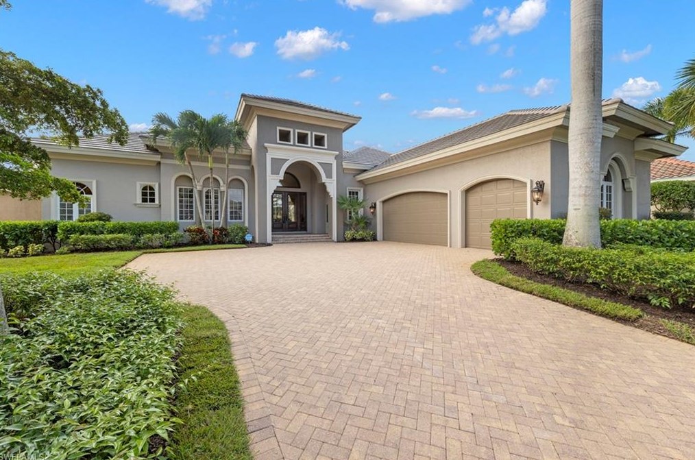 6810 Mossy Glen Dr, Fort Myers, FL 33908-4774