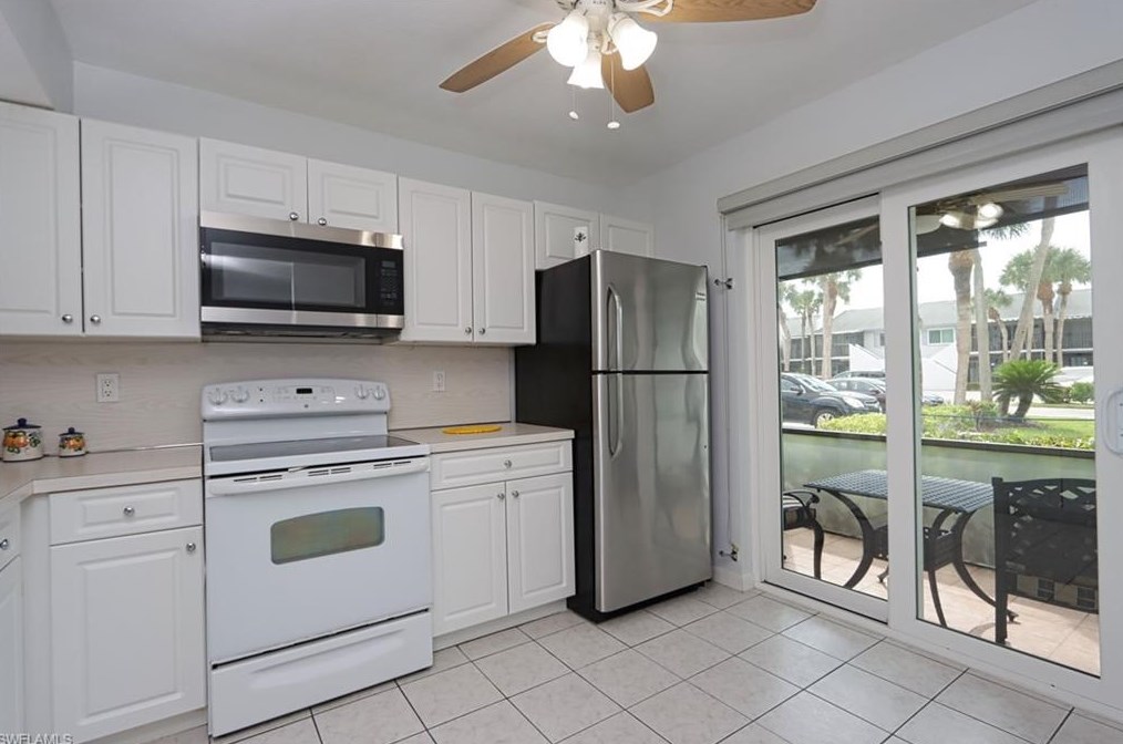 4053 Northlight Dr #1813, Naples, FL