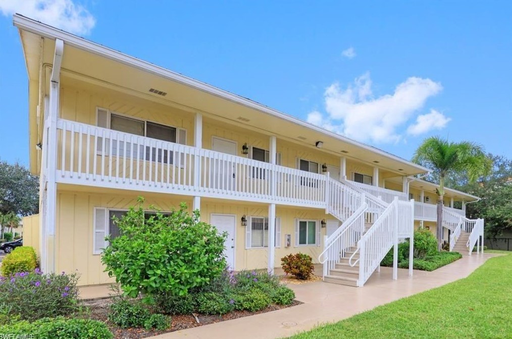 4607 Bayshore Dr # K1, Naples, FL 34112
