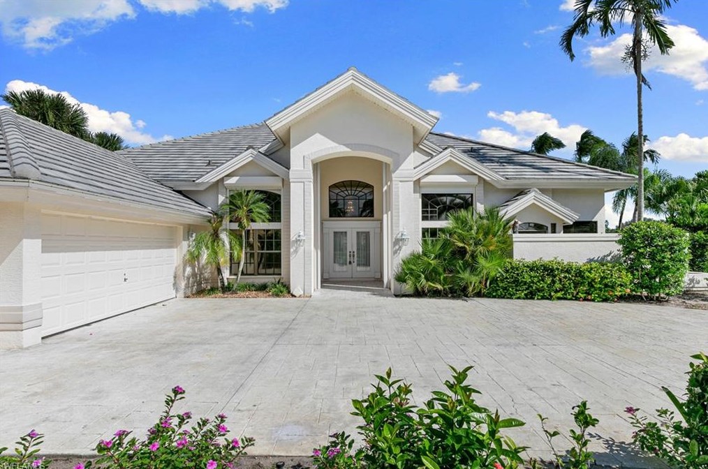 3660 Lakemont Dr, Bonita Springs, FL 34134