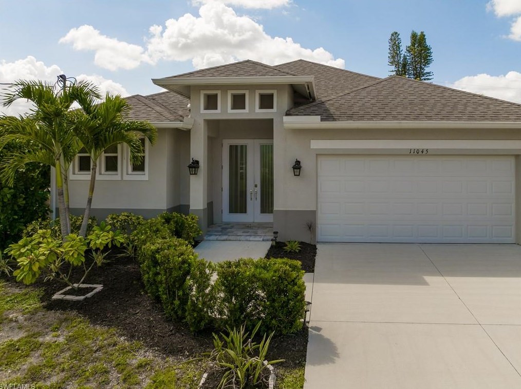11045 Smokey Dr, Bonita Springs, FL 34135