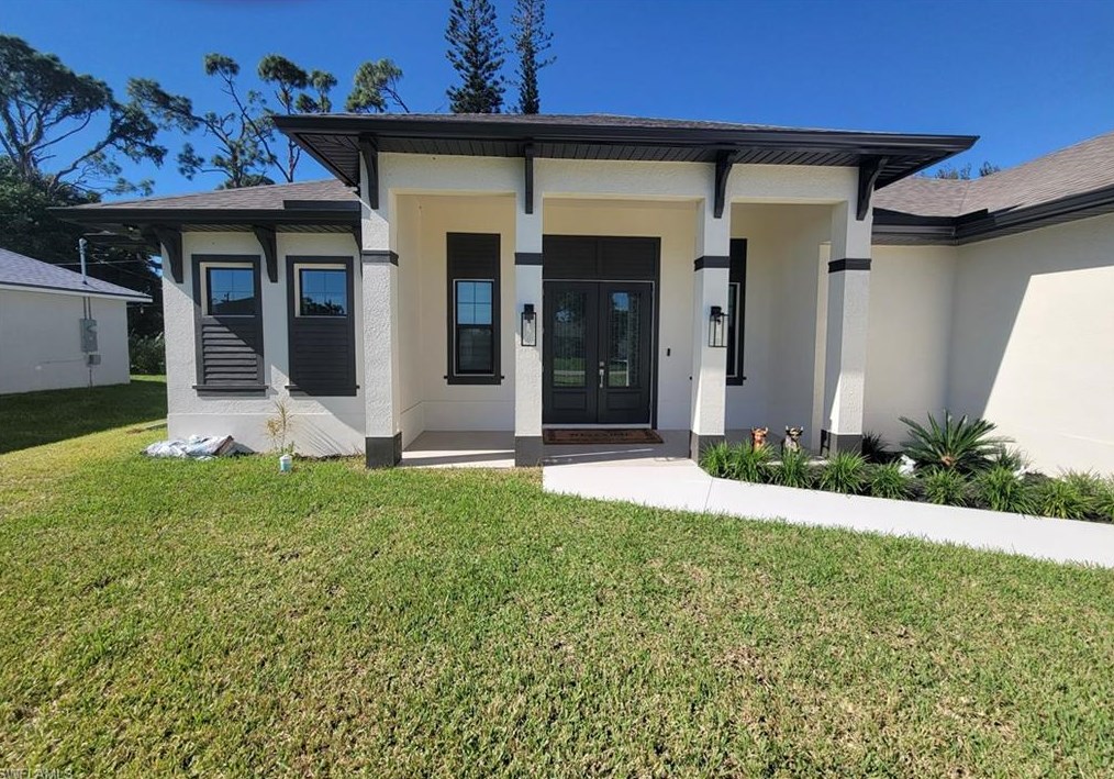 19078 Evergreen Rd, Fort Myers, FL 33967-3654