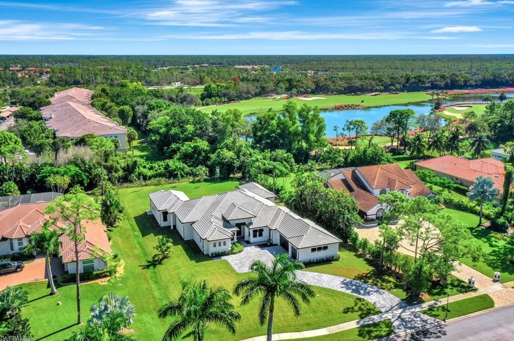 9188 The Ln, Naples, FL 34109