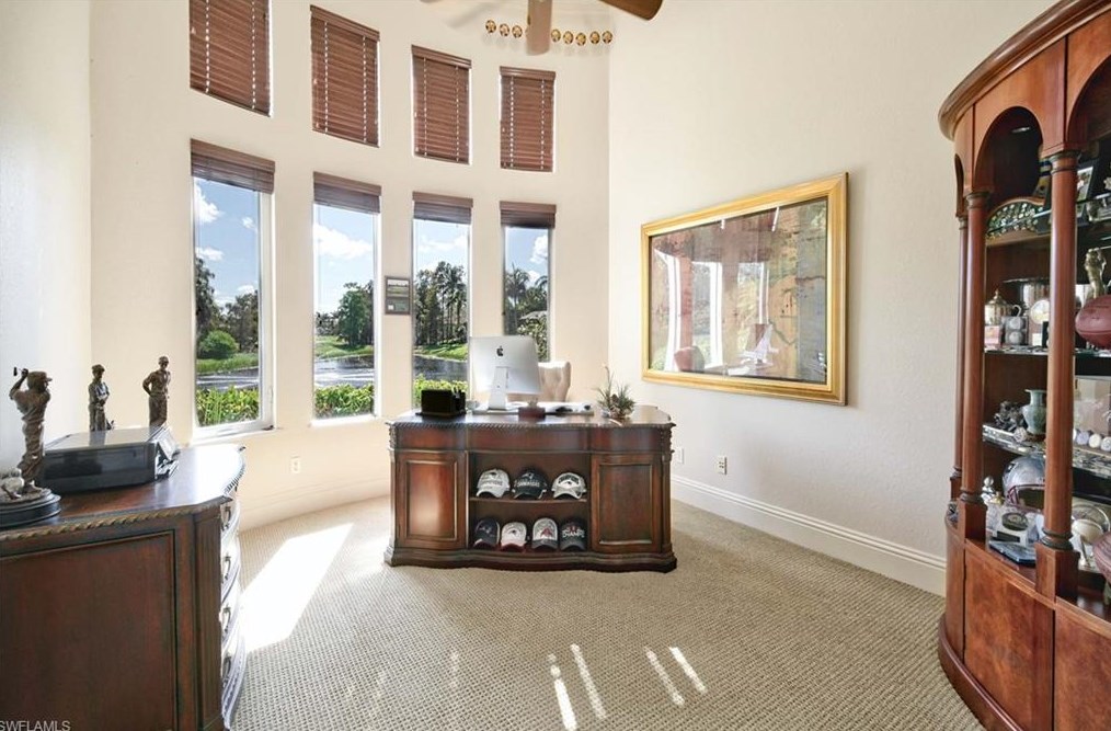 2906 Leonardo Ave, Naples FL exterior