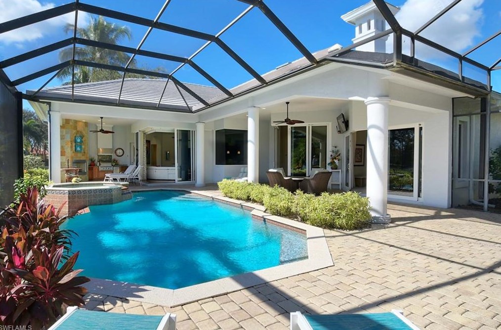 2906 Leonardo Ave, Naples FL exterior