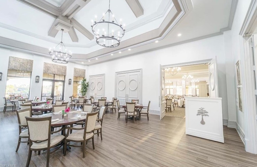 2906 Leonardo Ave, Naples FL exterior