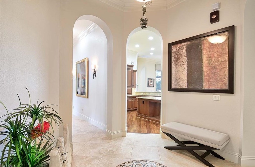 2906 Leonardo Ave, Naples FL exterior