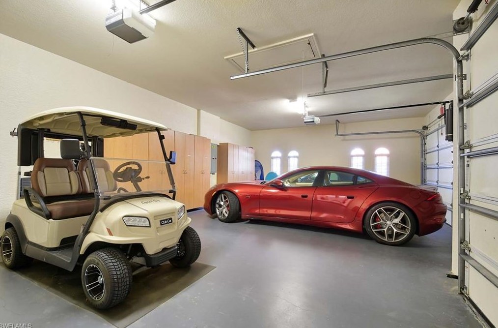 2906 Leonardo Ave, Naples FL exterior