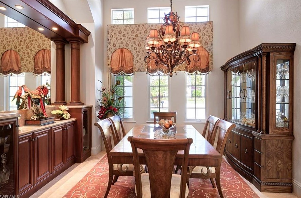 2906 Leonardo Ave, Naples FL exterior