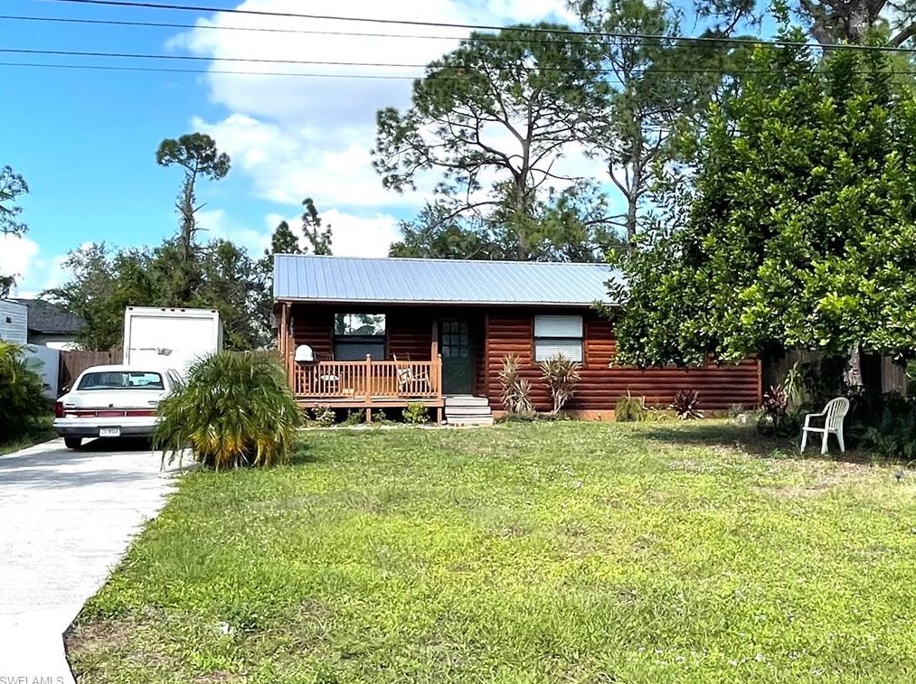3702 38th St Sw, Lehigh Acres, FL 33976