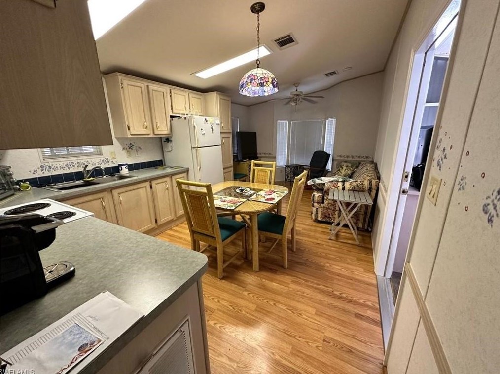 1453 Diamond Lake Cir, Naples, FL 34114