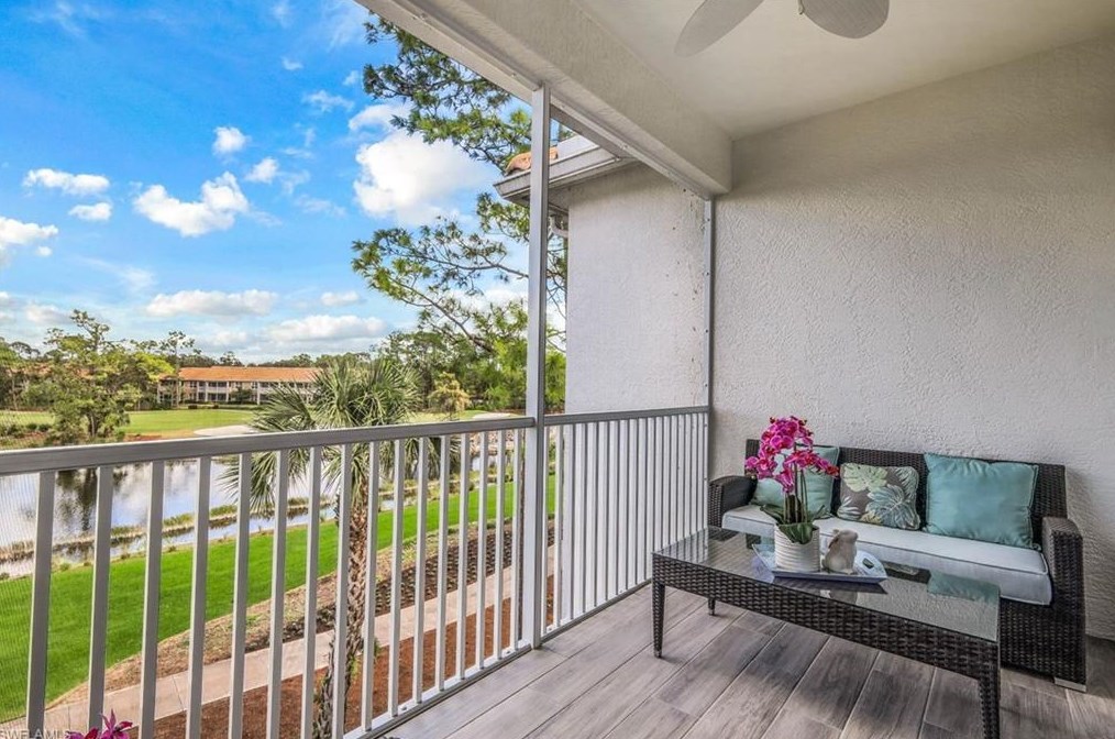 8223 Parkstone Pl #306, Naples, FL 34120