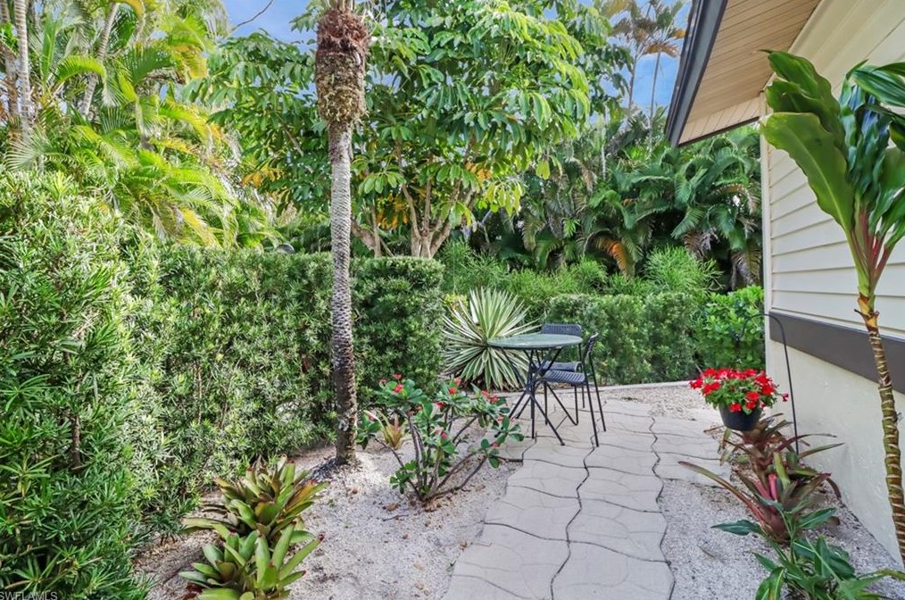1029 Pine Isle Ln #1029, Naples, FL 34112