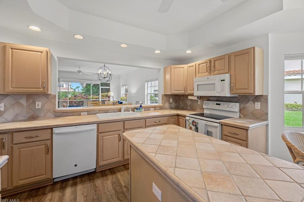 3569 Windjammer Cir, Naples FL  34112-4290 exterior
