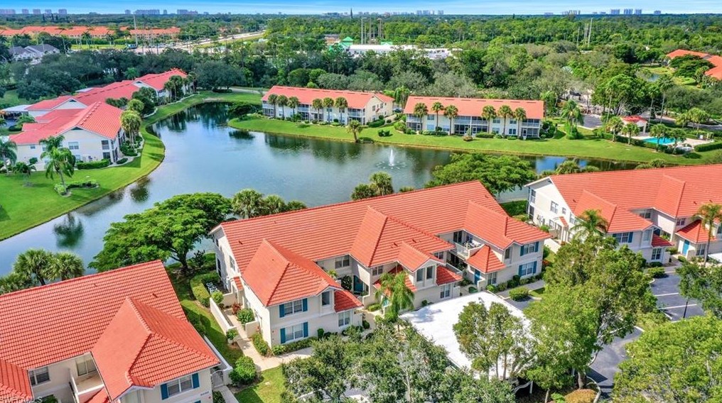 5025 Cedar Springs Dr #102, Naples, FL 34110
