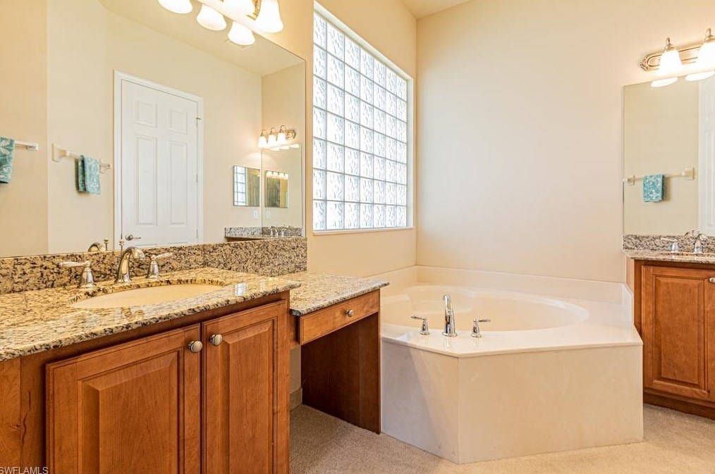 10462 Carolina Willow Dr, Fort Myers FL  33913-8804 exterior