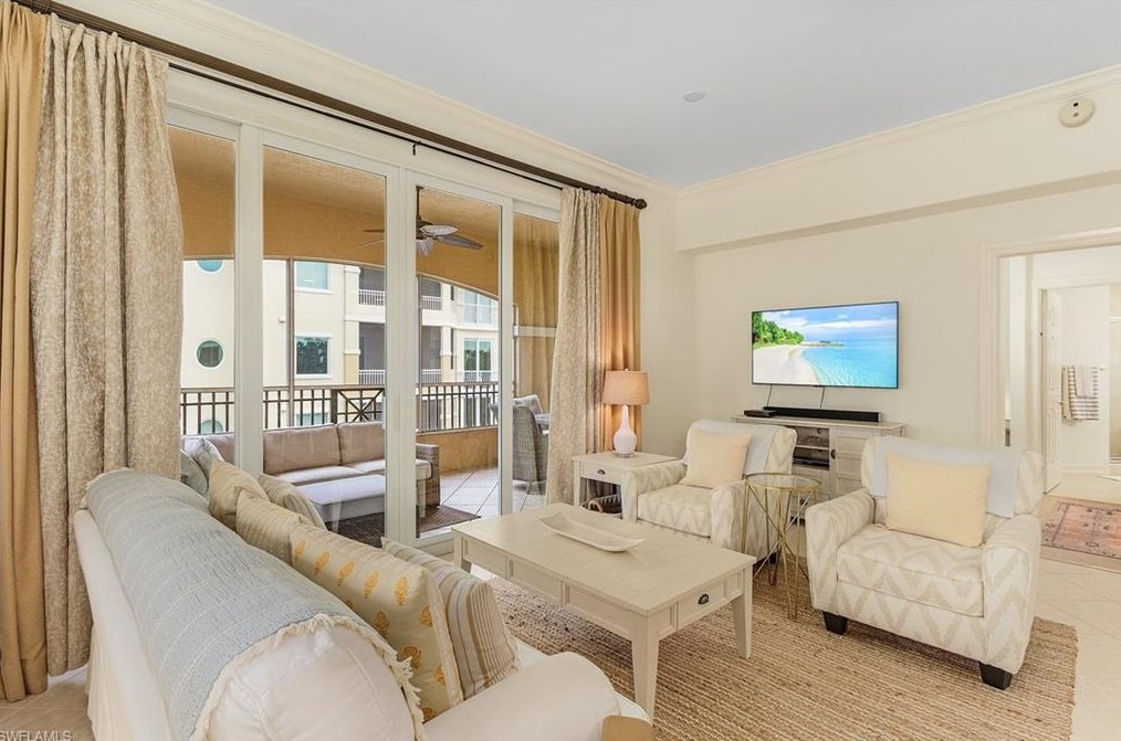 2728 Tiburon Blvd E #a-401, Naples, FL 34109
