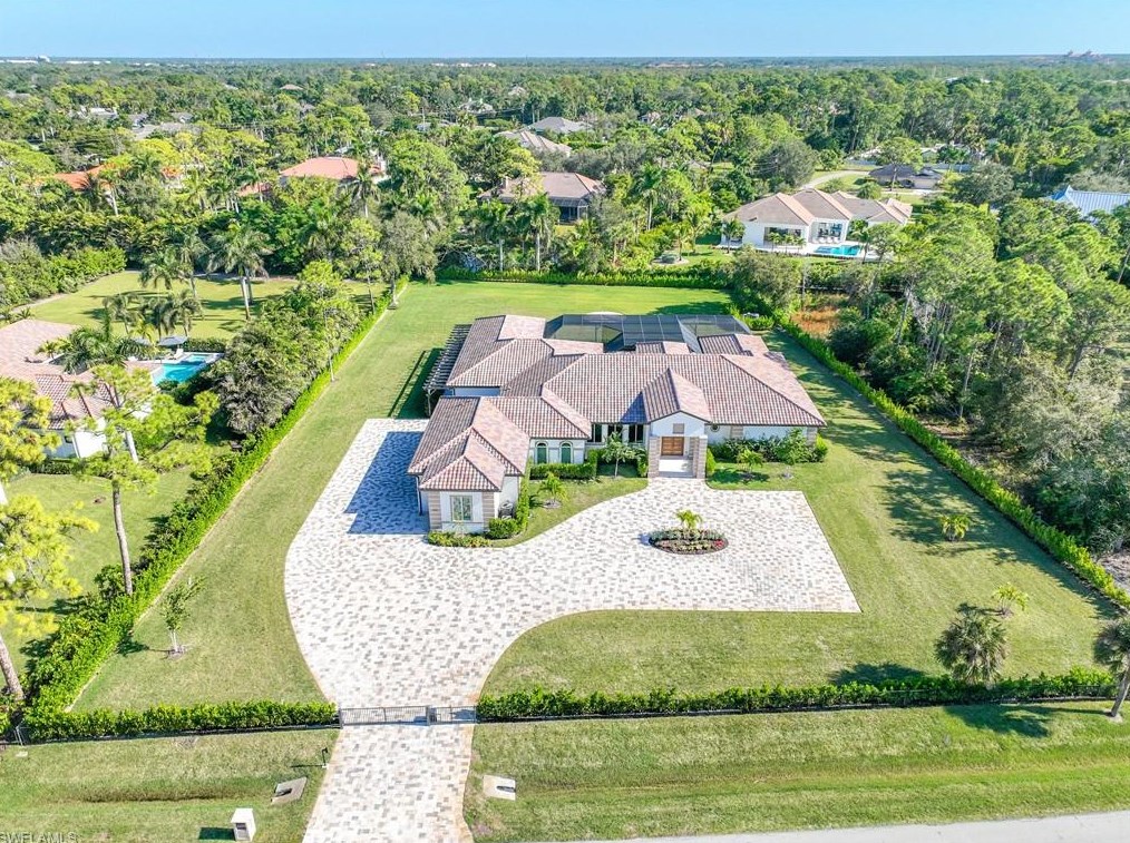 590 Carica Rd, Naples, FL 34108