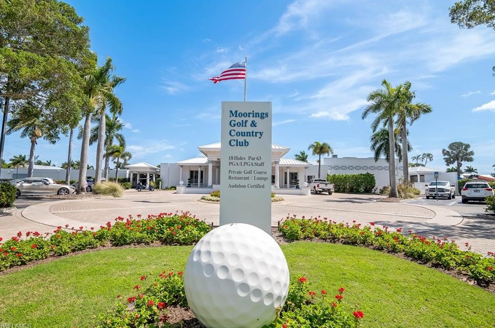 3131 Riviera Dr, Naples FL  34103-4140 exterior