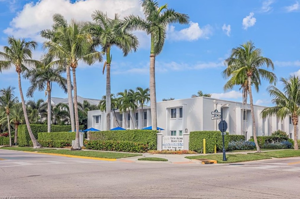 175 5th Ave S #6, Naples, FL 34102
