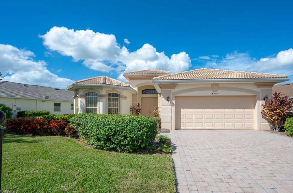 4905 Sedgewood Ln, Naples, FL 34112