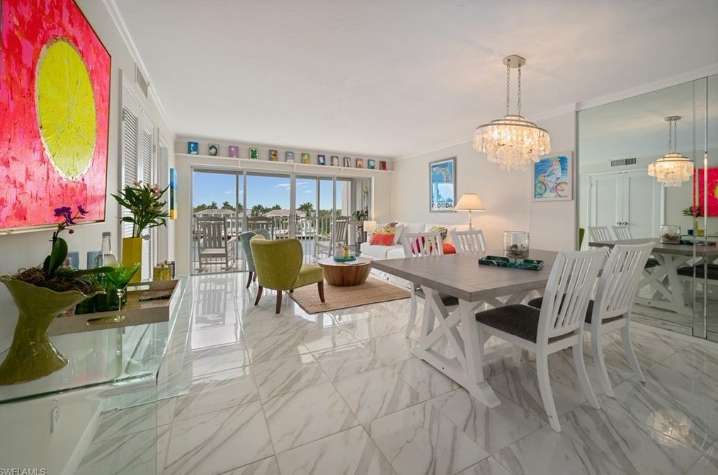 300 Park Shore Dr #4c, Naples, FL 34103