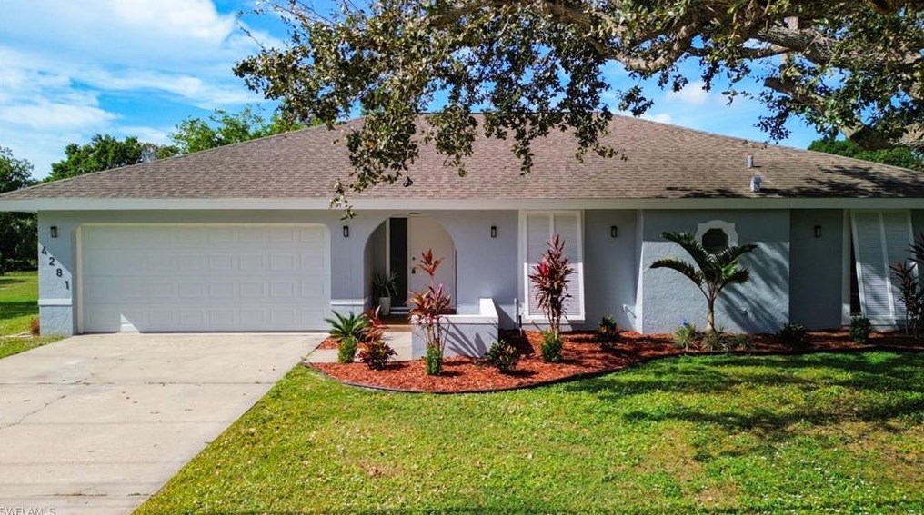 4281 Orange Grove Blvd, Fort Myers, FL 33903-4935
