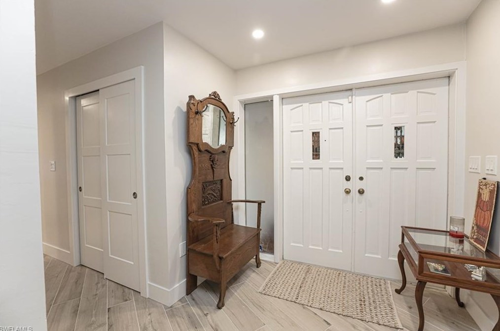 1227 Walden Dr, Fort Myers FL  33901-8833 exterior