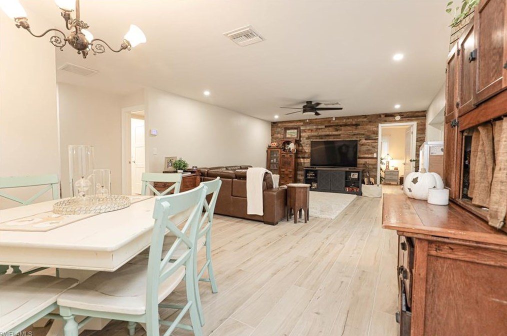 1227 Walden Dr, Fort Myers FL  33901-8833 exterior