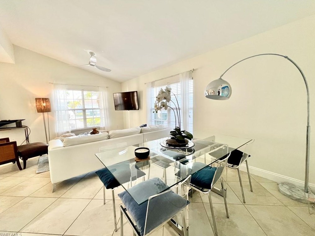 771 94 Ave, Naples FL 34108-2448 exterior