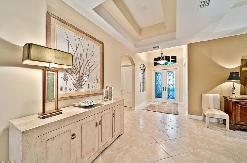 5999 Hammock Isles Cir, Naples, FL 34119