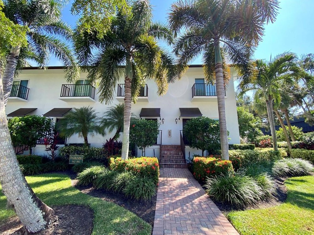872 7th Ave S #c, Naples, FL