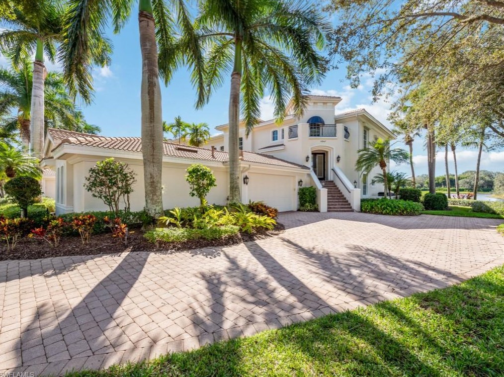 15547 Monterosso Ln #202, Naples, FL 34110