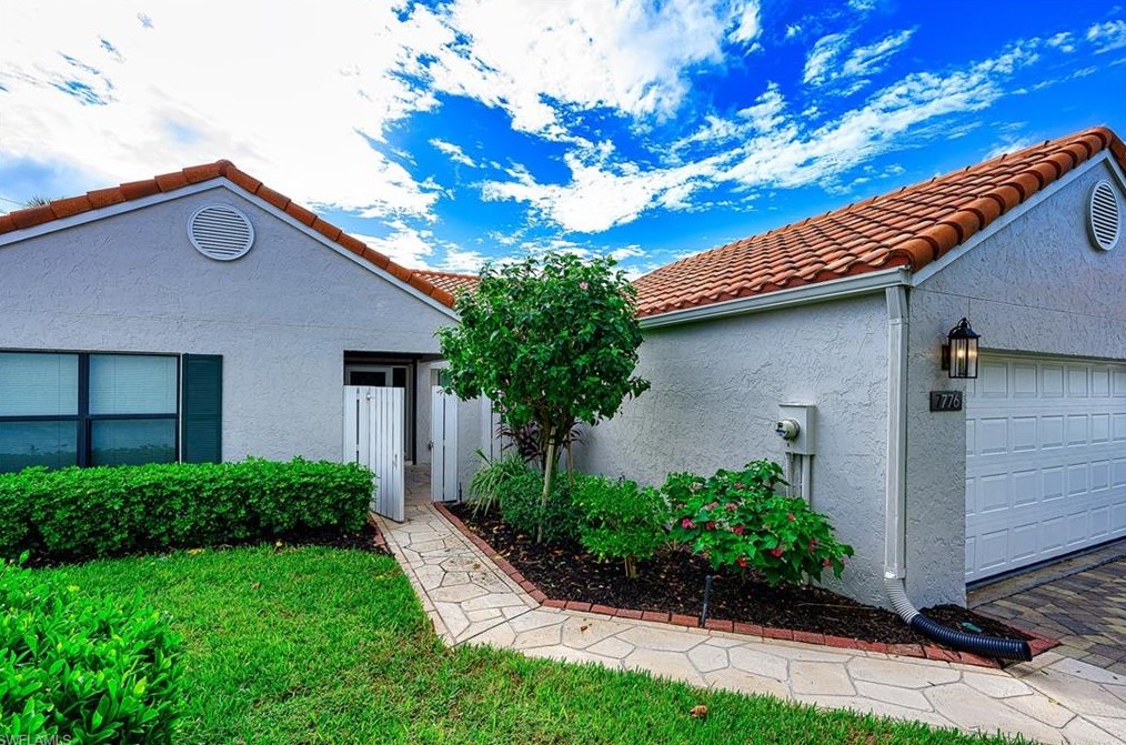 776 Reef Point Cir #57, Naples, FL 34108