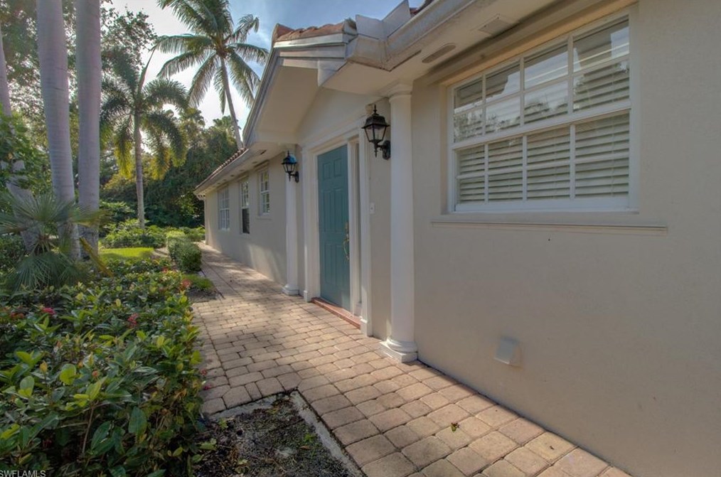 6092 Andros Way, Naples, FL 34119