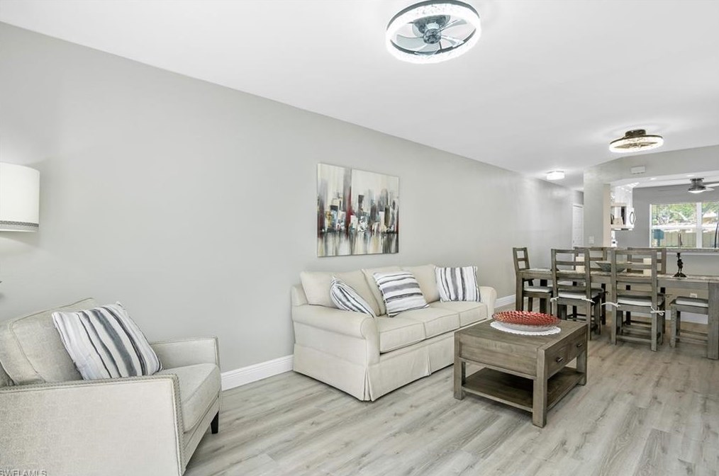 149 Wading Bird Cir #i-104, Naples, FL 34110