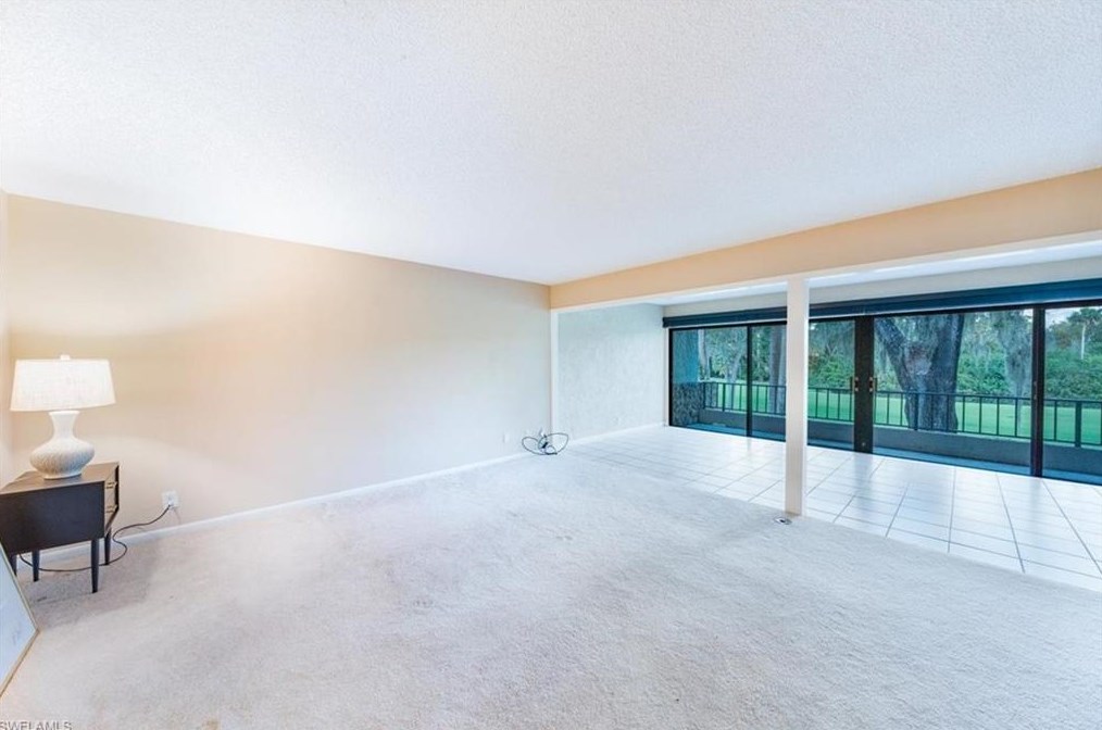 105 Clubhouse Dr #256, Naples, FL 34105