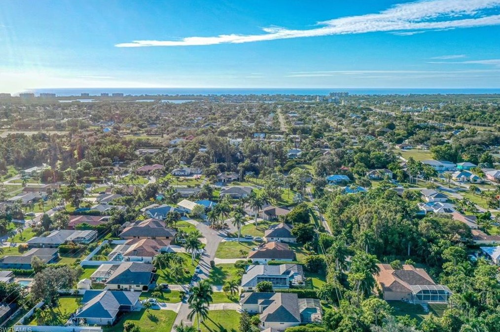 3630 Cartwright Ct, Bonita Springs FL  34134-7570 exterior