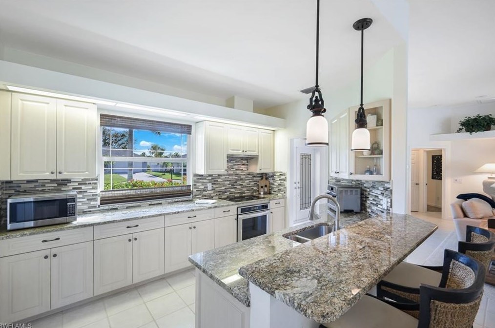 3630 Cartwright Ct, Bonita Springs FL  34134-7570 exterior