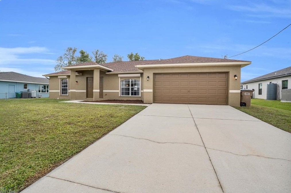 2628 4th St, Cape Coral, FL 33993