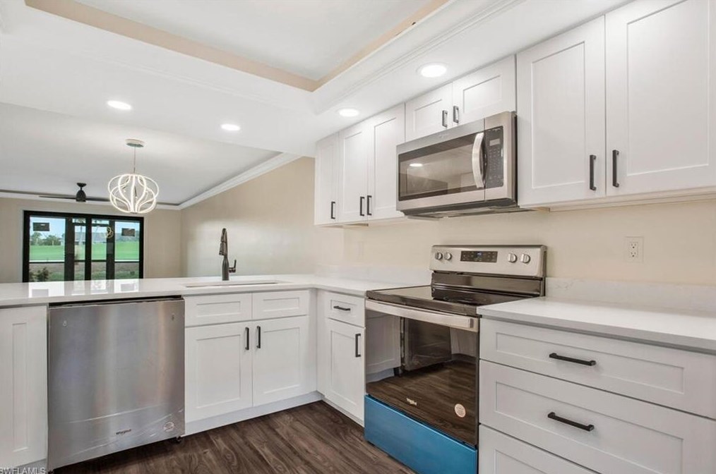 16301 Kelly Woods Dr, Fort Myers, FL 33908-3123