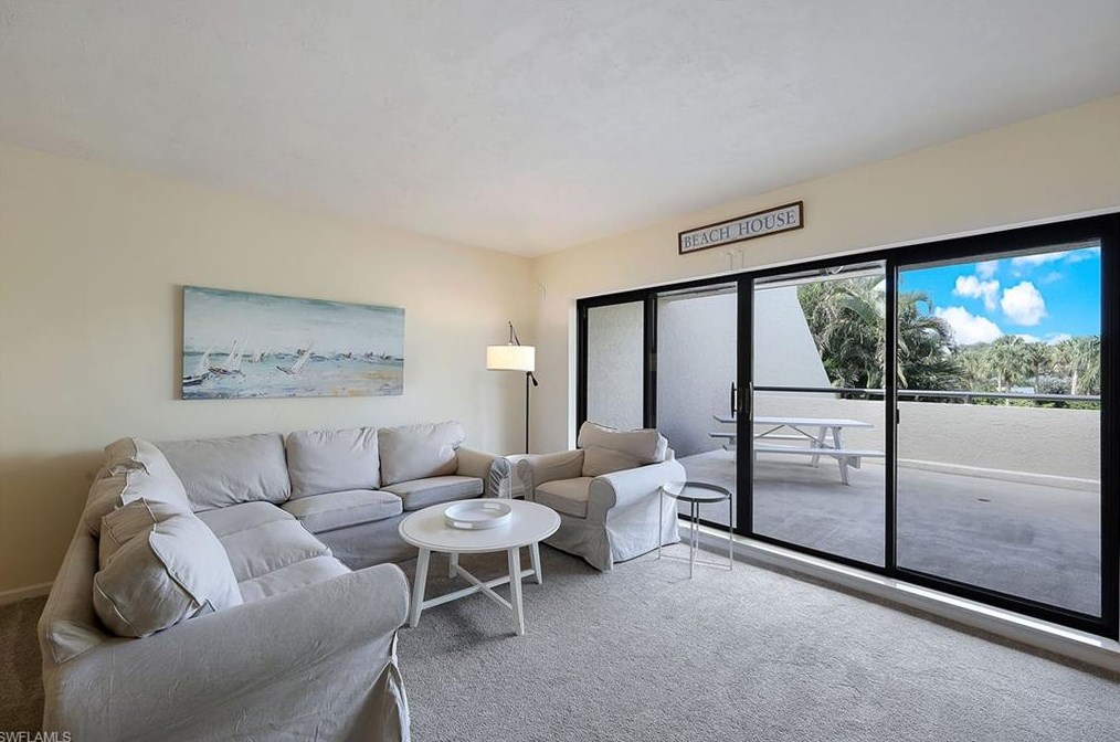 6320 Pelican Bay Blvd #t-7, Naples, FL 34108